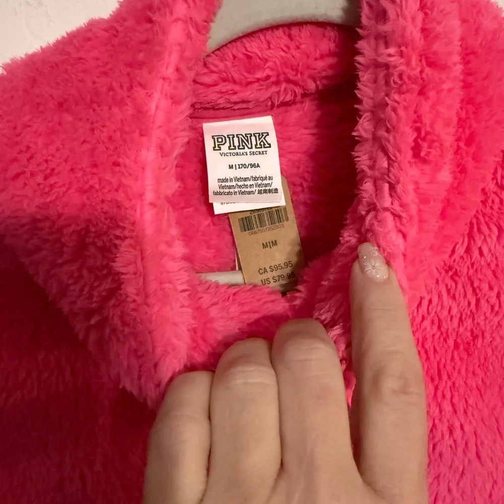 NWT! Cozy Pink Fleece Jacket - Picture 2 of 3